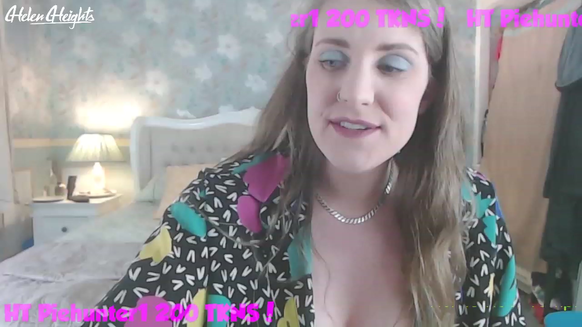 Gallery image thumbnail from Helen_Heights's myfreecams stream on, 06/02/2023, 01:50 image 16 of 20