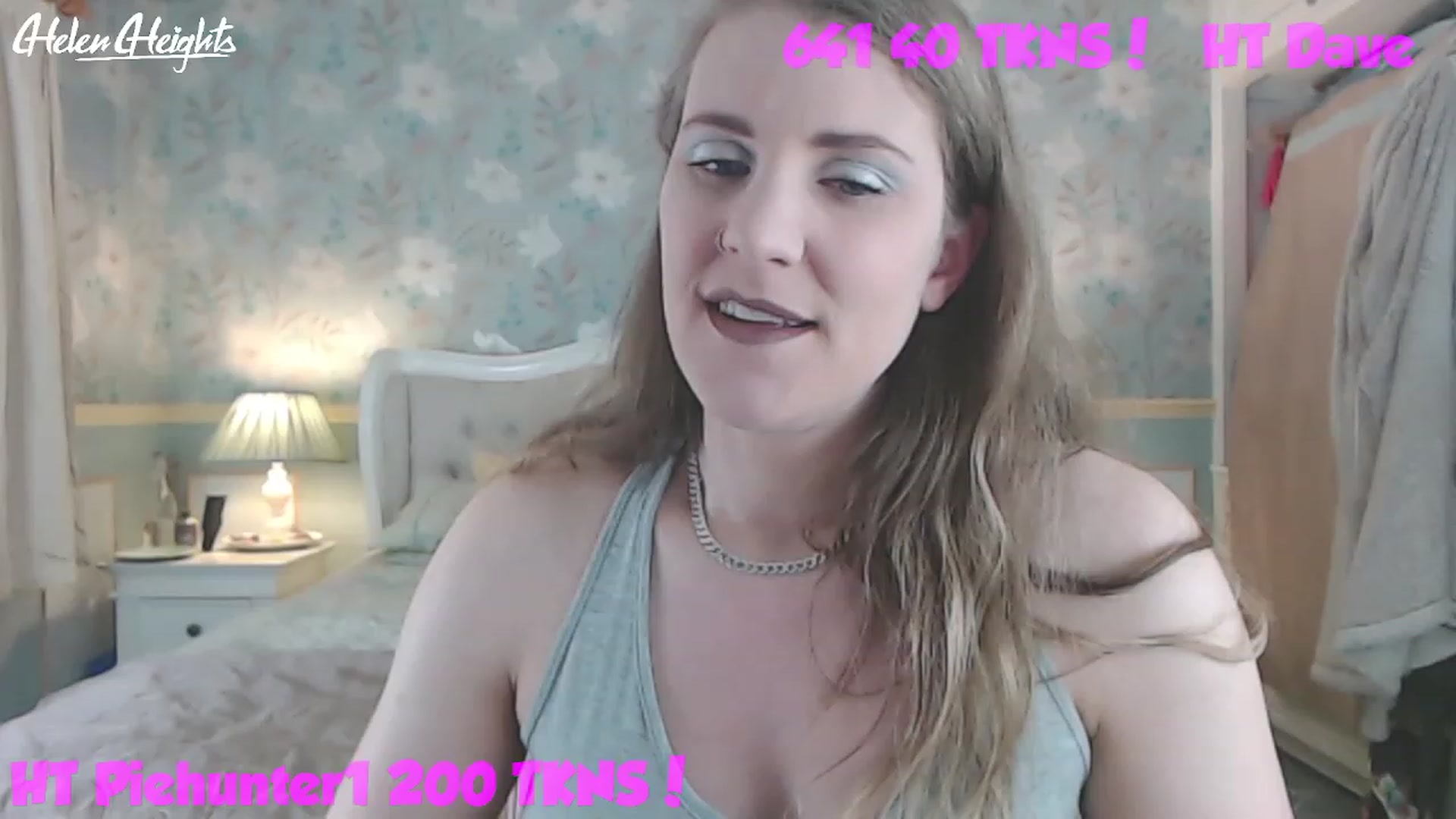 Gallery image thumbnail from Helen_Heights's myfreecams stream on, 06/03/2023, 01:44 image 15 of 20