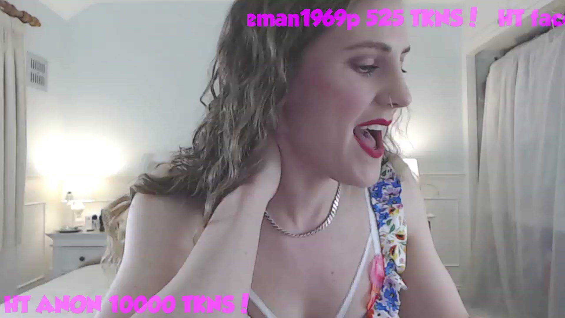 Gallery image thumbnail from Helen_Heights's myfreecams stream on, 03/16/2024, 23:38 image 7 of 20