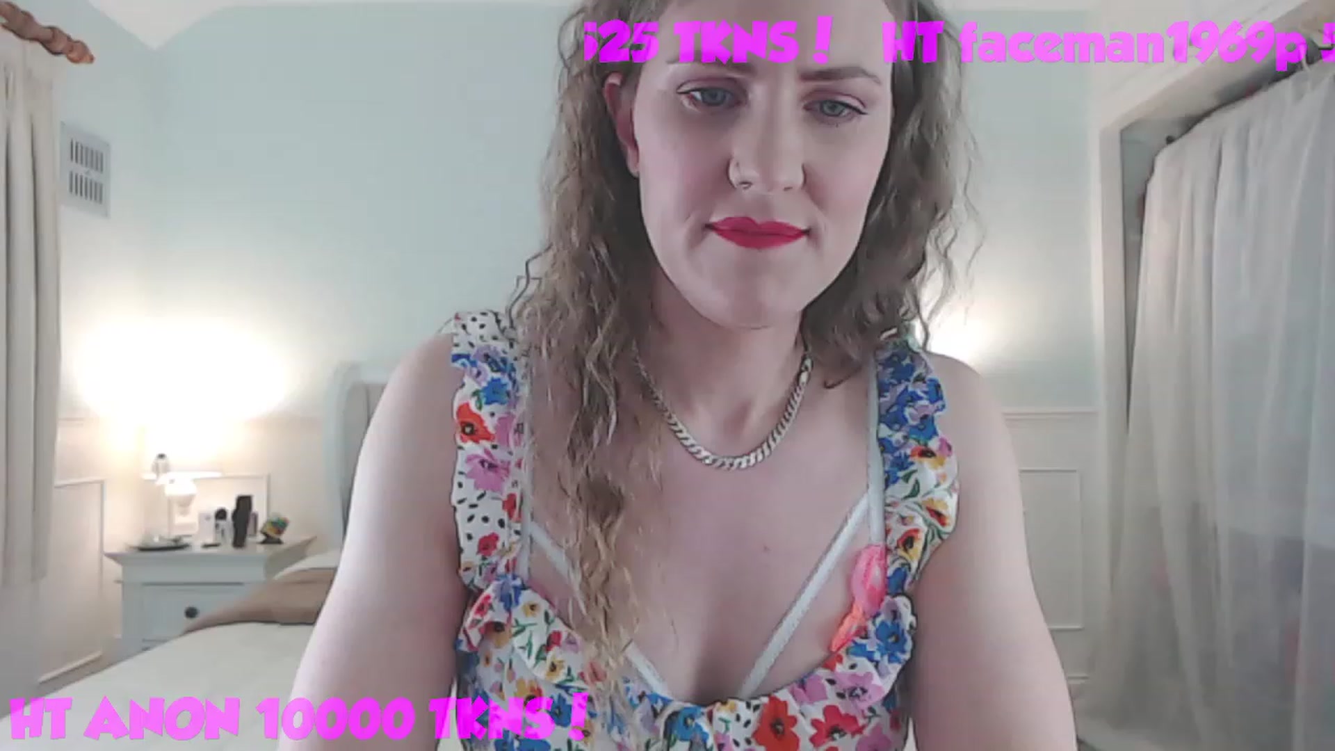 Gallery image thumbnail from Helen_Heights's myfreecams stream on, 03/16/2024, 23:38 image 5 of 20