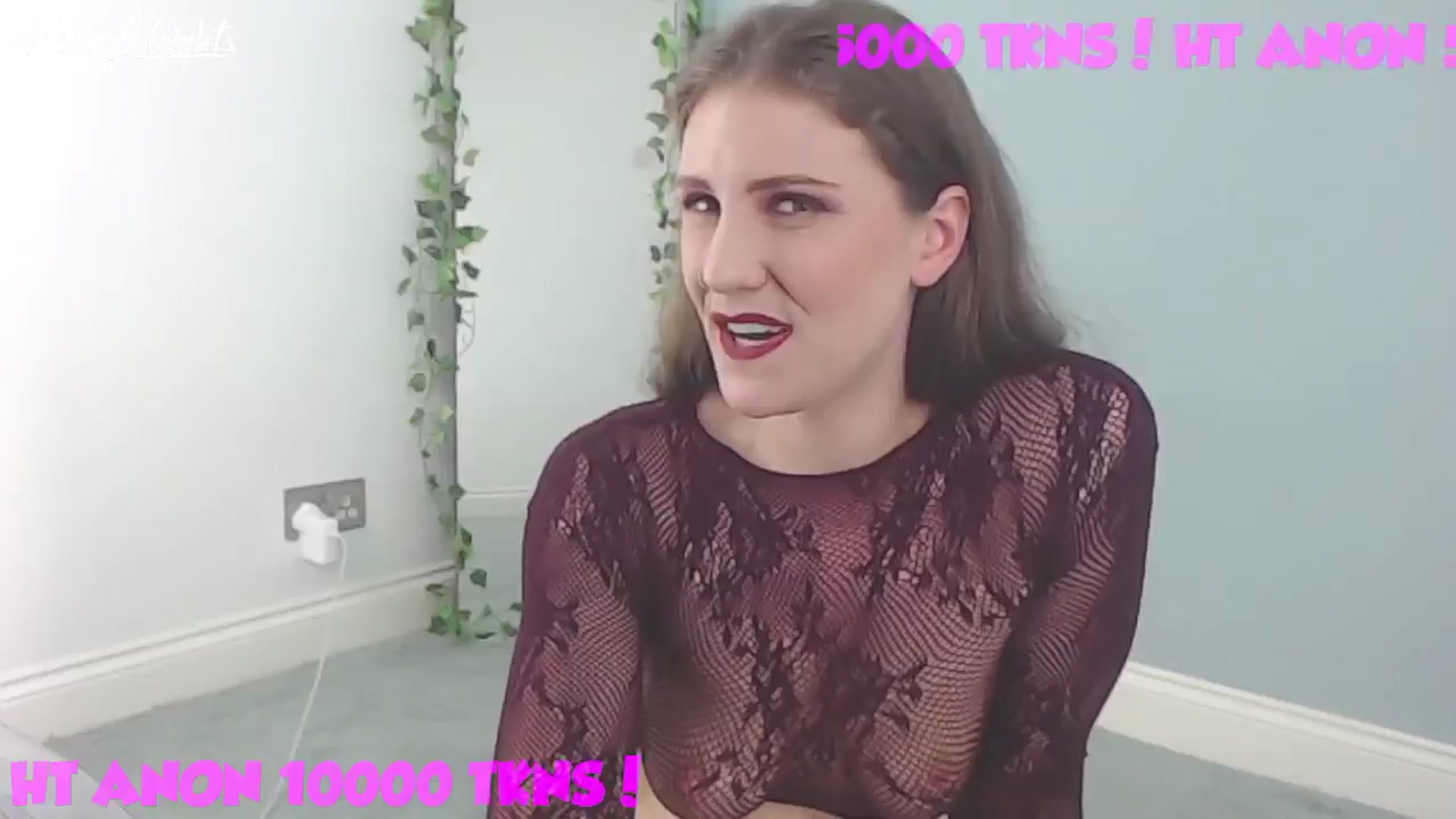 Gallery image thumbnail from Helen_Heights's myfreecams stream on, 06/23/2024, 24:05 image 18 of 20