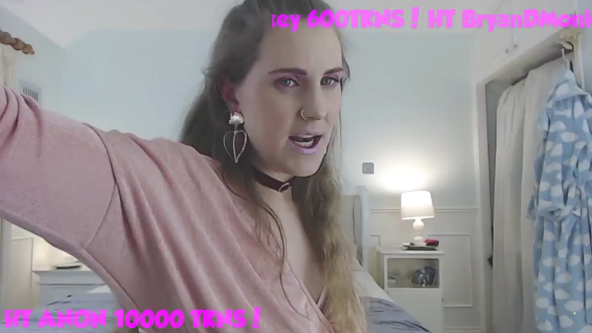 Gallery image thumbnail from Helen_Heights's myfreecams stream on, 12/22/2024, 24:48 image 7 of 20