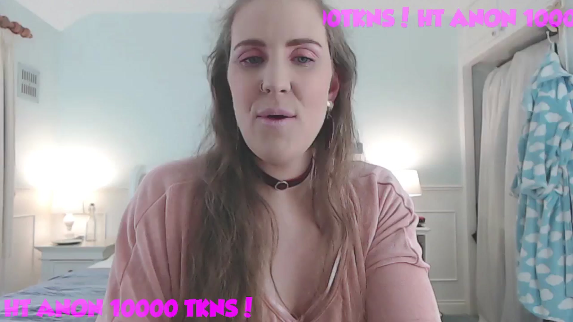 Gallery image thumbnail from Helen_Heights's myfreecams stream on, 12/22/2024, 24:48 image 10 of 20