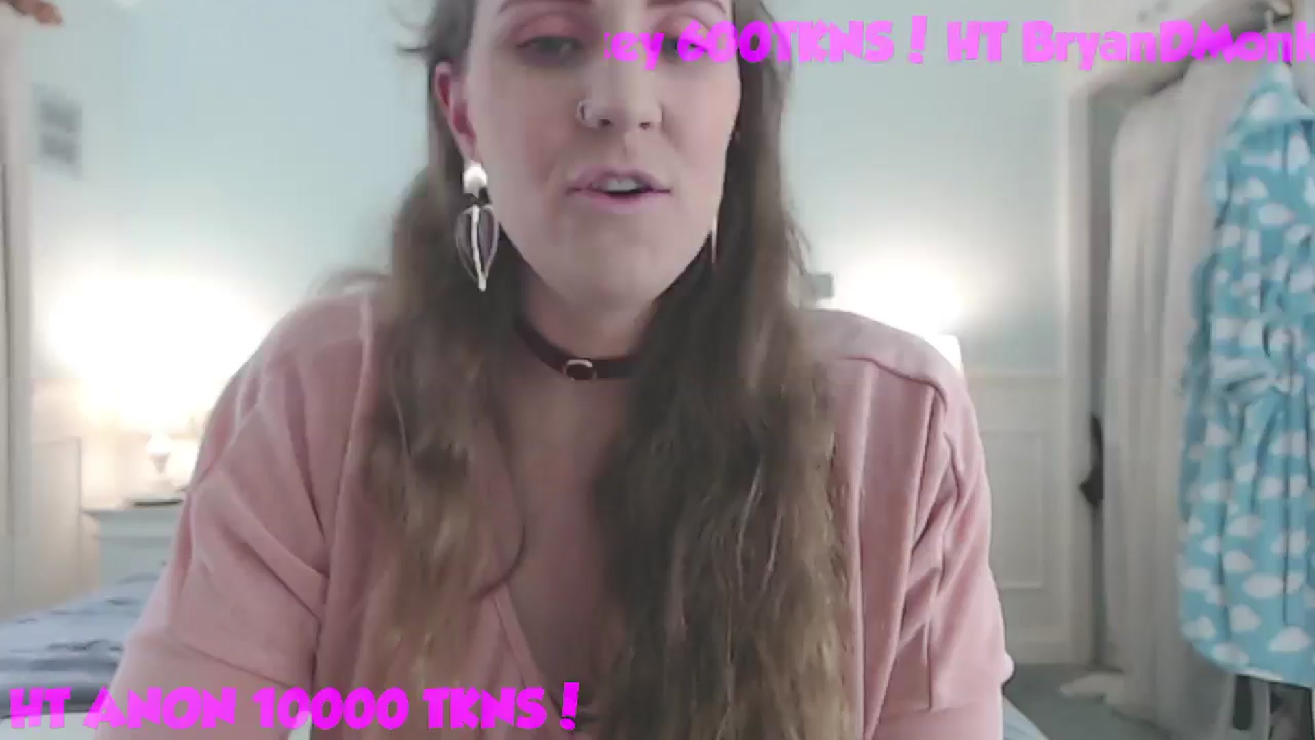 Gallery image thumbnail from Helen_Heights's myfreecams stream on, 12/22/2024, 24:48 image 6 of 20