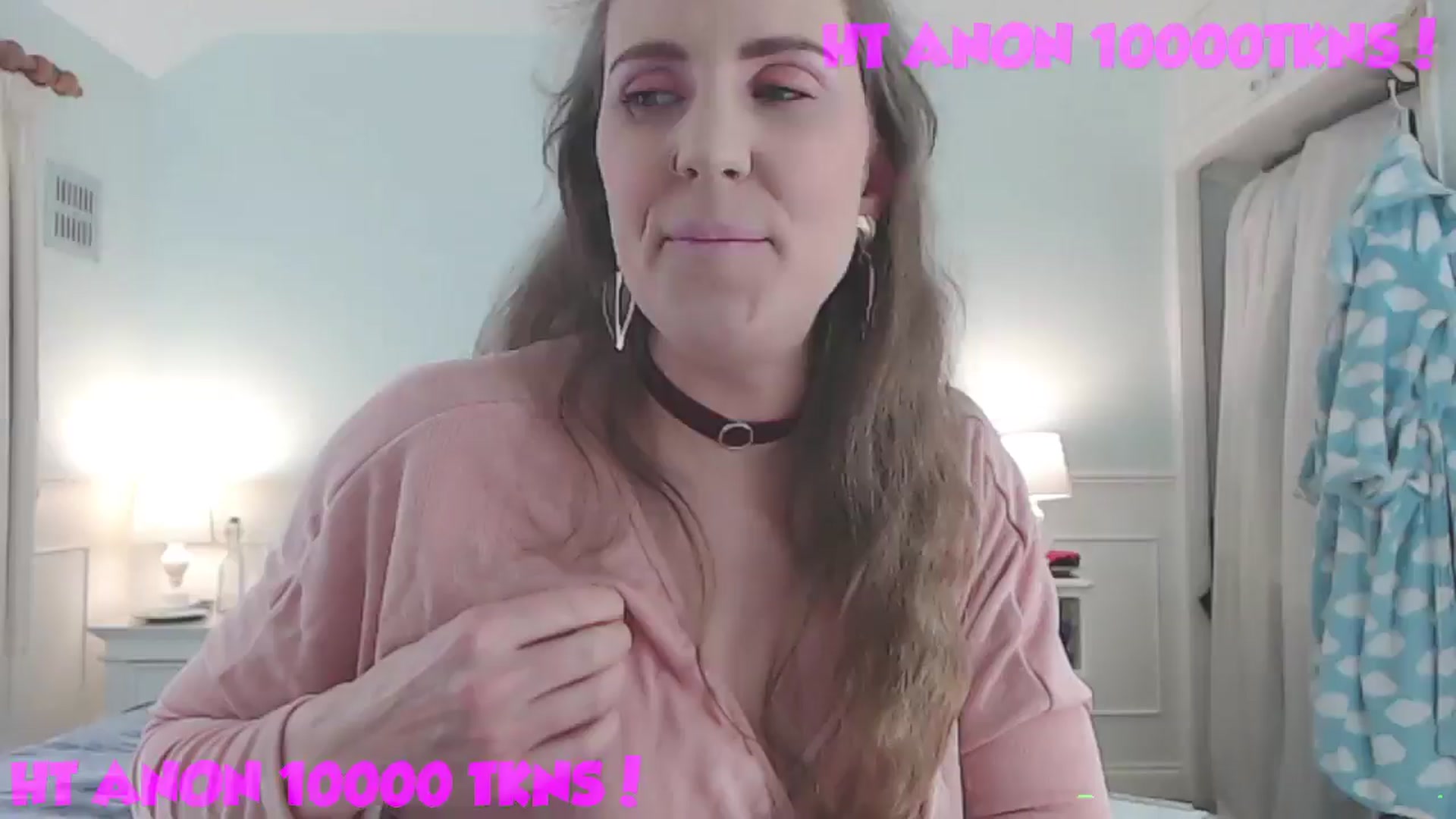 Gallery image thumbnail from Helen_Heights's myfreecams stream on, 12/22/2024, 24:48 image 12 of 20