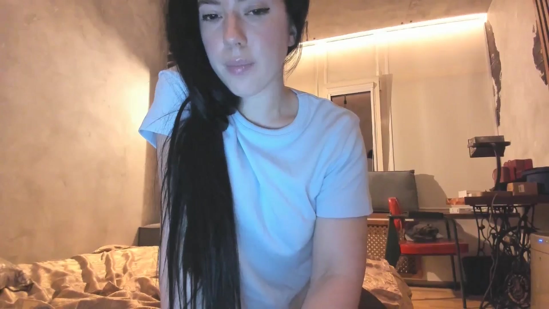 Gallery image thumbnail from HelenaPretty1's myfreecams stream on, 08/04/2024, 21:14 image 16 of 20