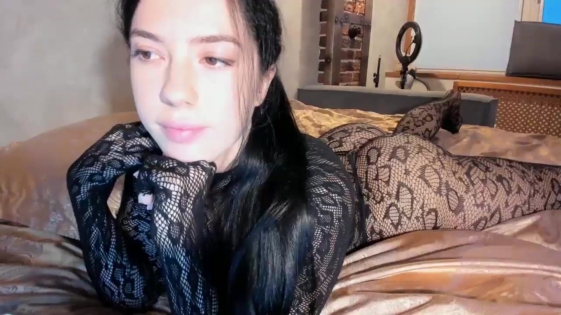 Gallery image thumbnail from HelenaPretty1's myfreecams stream on, 09/01/2024, 14:53 image 4 of 20