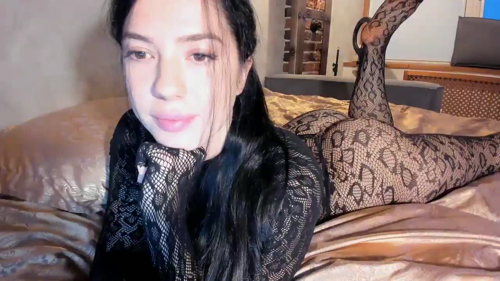 Gallery image thumbnail from HelenaPretty1's myfreecams stream on, 09/01/2024, 14:53 image 7 of 20