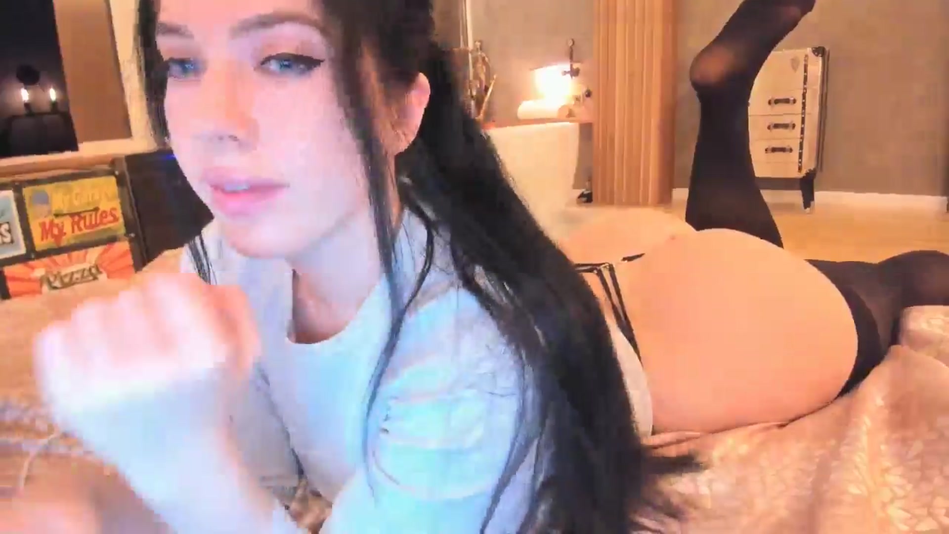 Gallery image thumbnail from HelenaPretty1's myfreecams stream on, 09/05/2024, 18:16 image 10 of 20