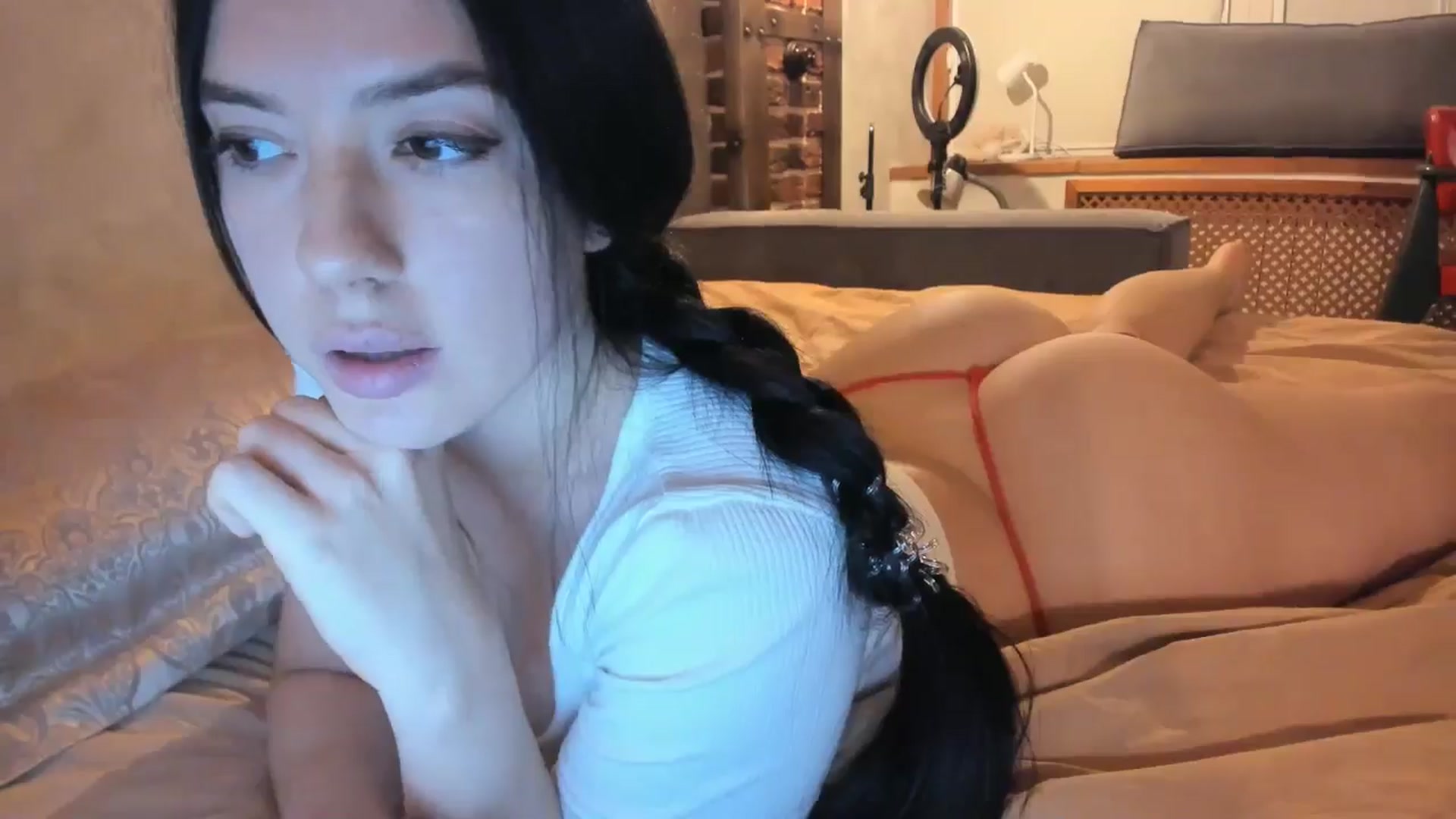 Gallery image thumbnail from HelenaPretty1's myfreecams stream on, 09/14/2024, 15:49 image 16 of 20