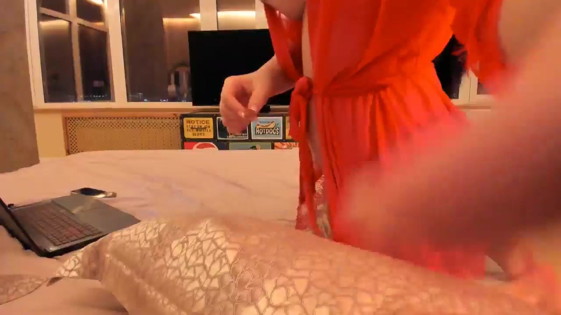 Gallery image thumbnail from HelenaPretty1's myfreecams stream on, 11/23/2024, 16:18 image 14 of 20