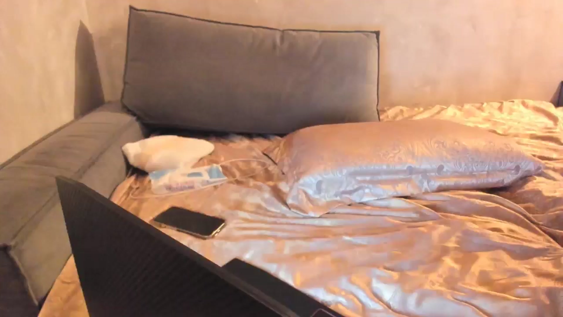 Gallery image thumbnail from HelenaPretty1's myfreecams stream on, 01/08/2025, 20:38 image 12 of 20