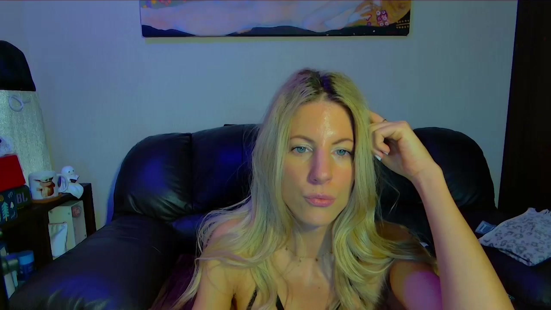 Gallery image thumbnail from Helena_'s myfreecams stream on, 02/02/2026, 10:57 image 3 of 20