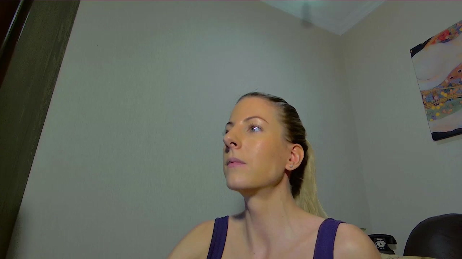Gallery image thumbnail from Helena_'s myfreecams stream on, 04/03/2026, 19:15 image 17 of 20