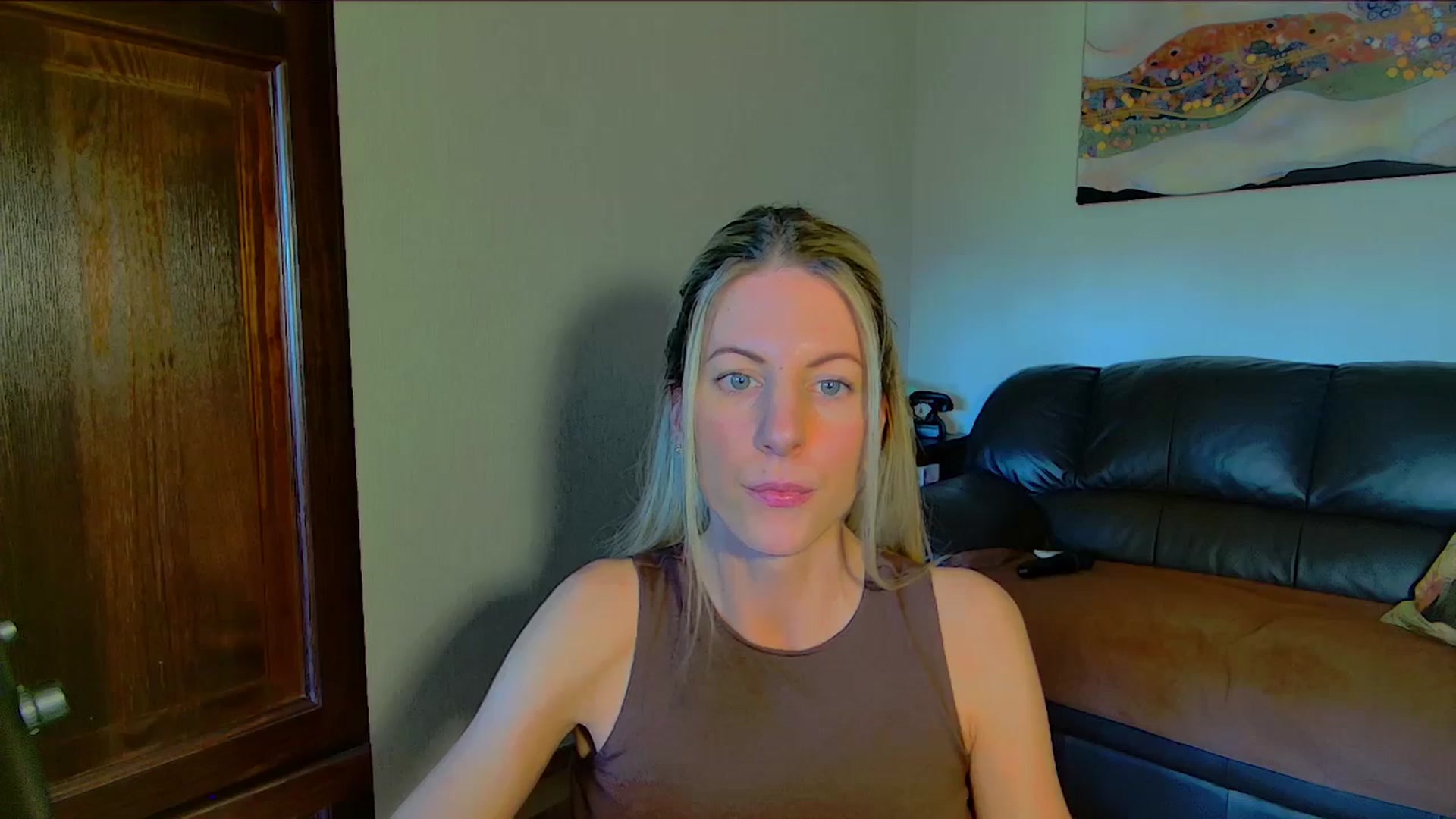 Gallery image thumbnail from Helena_'s myfreecams stream on, 04/08/2026, 15:02 image 19 of 20