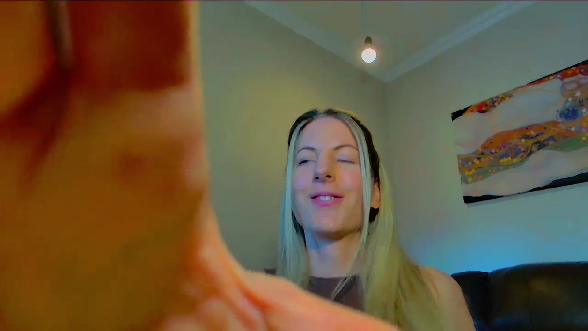 Gallery image thumbnail from Helena_'s myfreecams stream on, 04/08/2026, 15:02 image 5 of 20