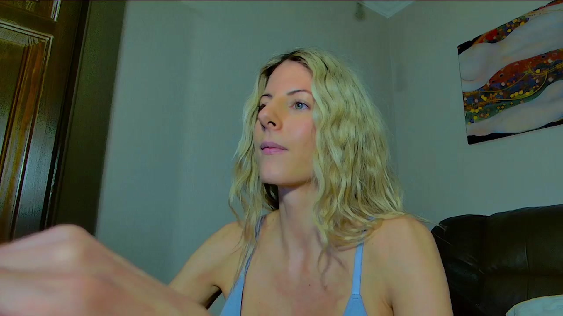 Gallery image thumbnail from Helena_'s myfreecams stream on, 04/13/2026, 18:04 image 20 of 20