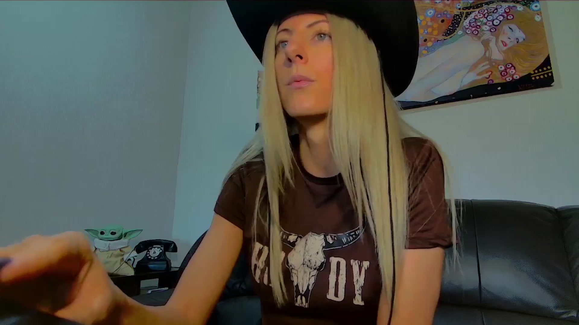 Gallery image thumbnail from Helena_'s myfreecams stream on, 05/08/2026, 17:07 image 3 of 20