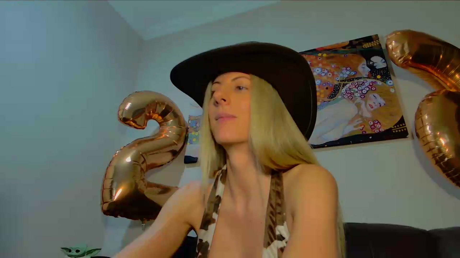 Gallery image thumbnail from Helena_'s myfreecams stream on, 05/20/2026, 16:21 image 20 of 20
