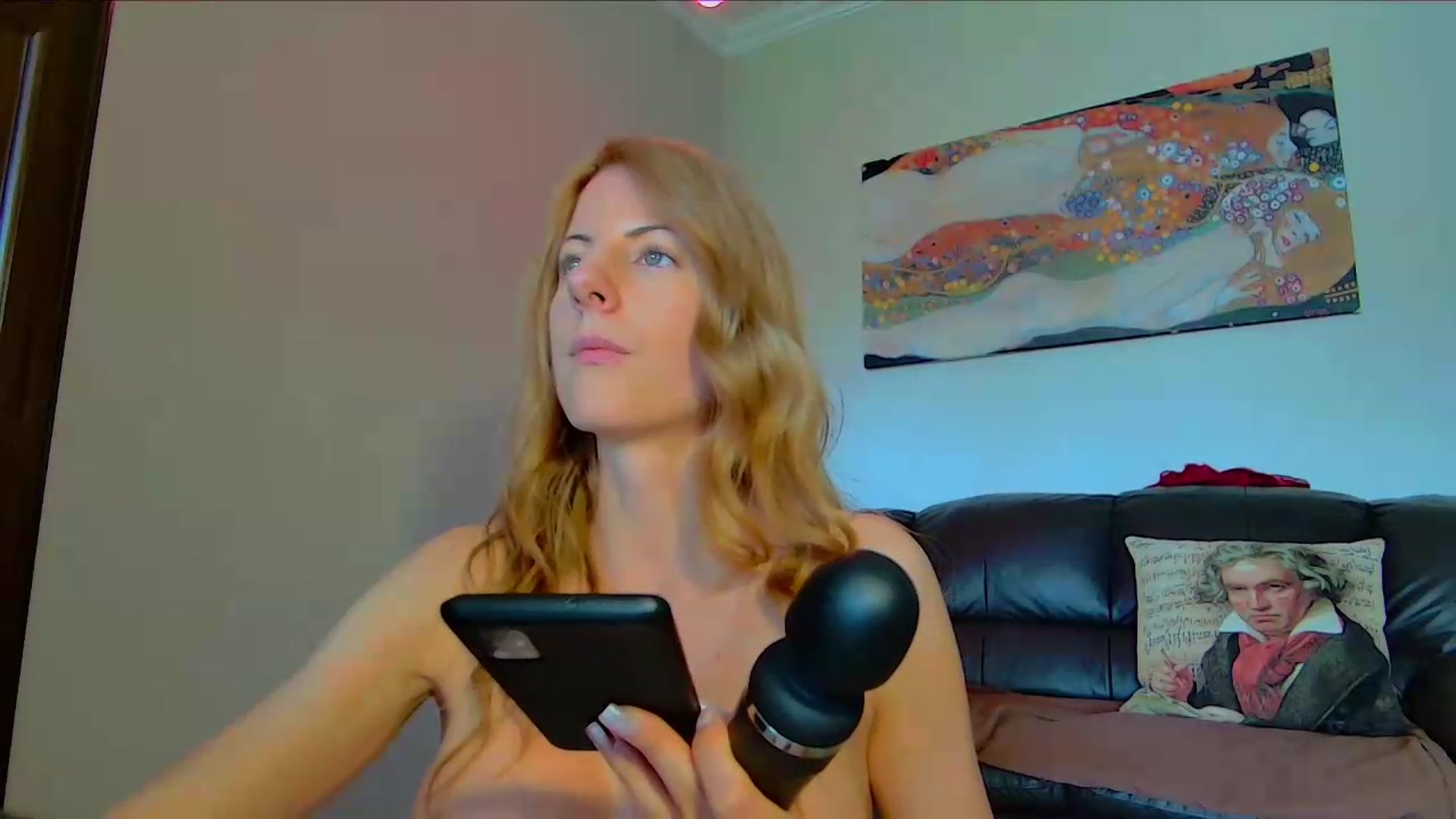 Gallery image thumbnail from Helena_'s myfreecams stream on, 07/07/2026, 16:54 image 4 of 20