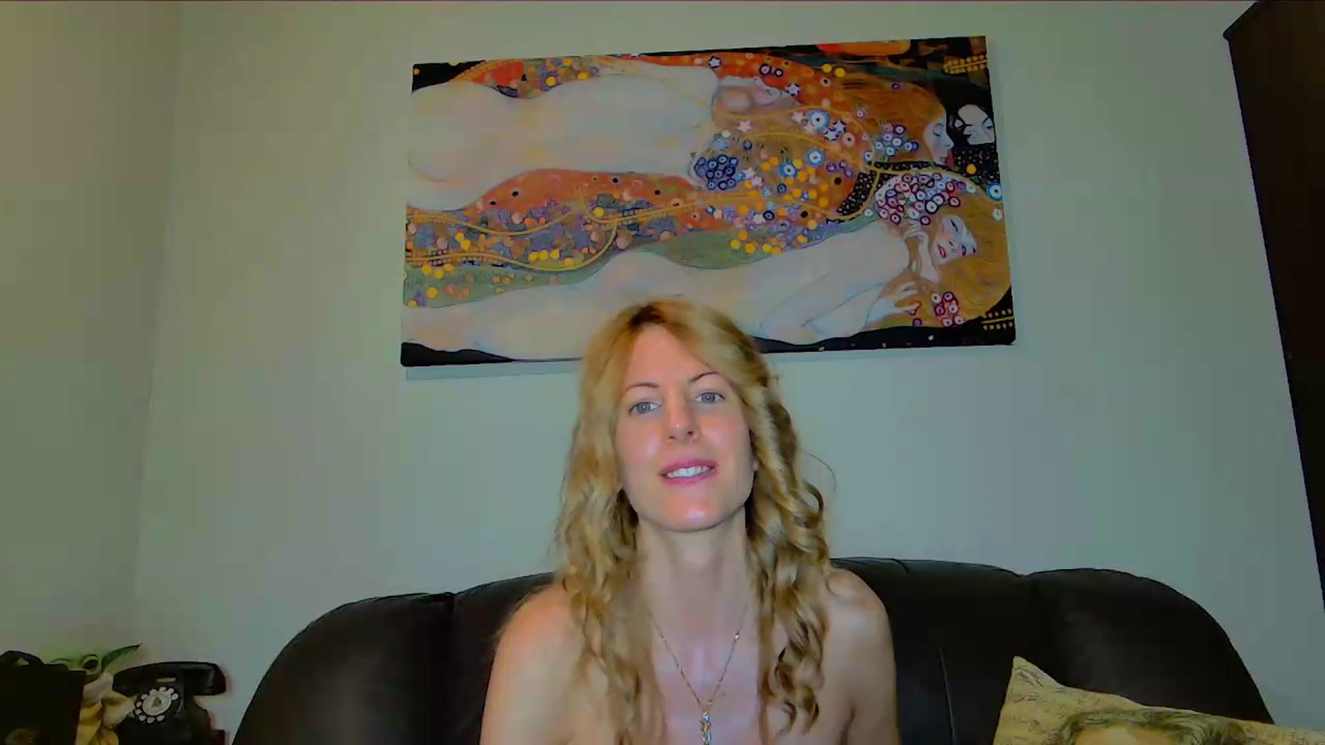 Gallery image thumbnail from Helena_'s myfreecams stream on, 09/03/2026, 18:47 image 19 of 20
