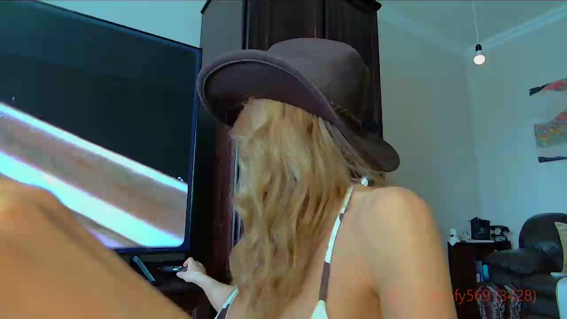 Gallery image thumbnail from Helena_'s myfreecams stream on, 09/10/2026, 09:32 image 5 of 20