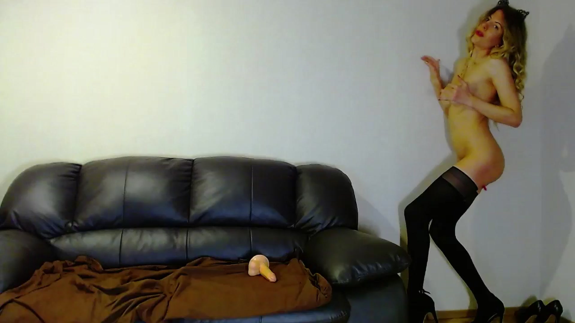 Gallery image thumbnail from Helenadoll's myfreecams stream on, 09/28/2024, 21:11 image 20 of 20