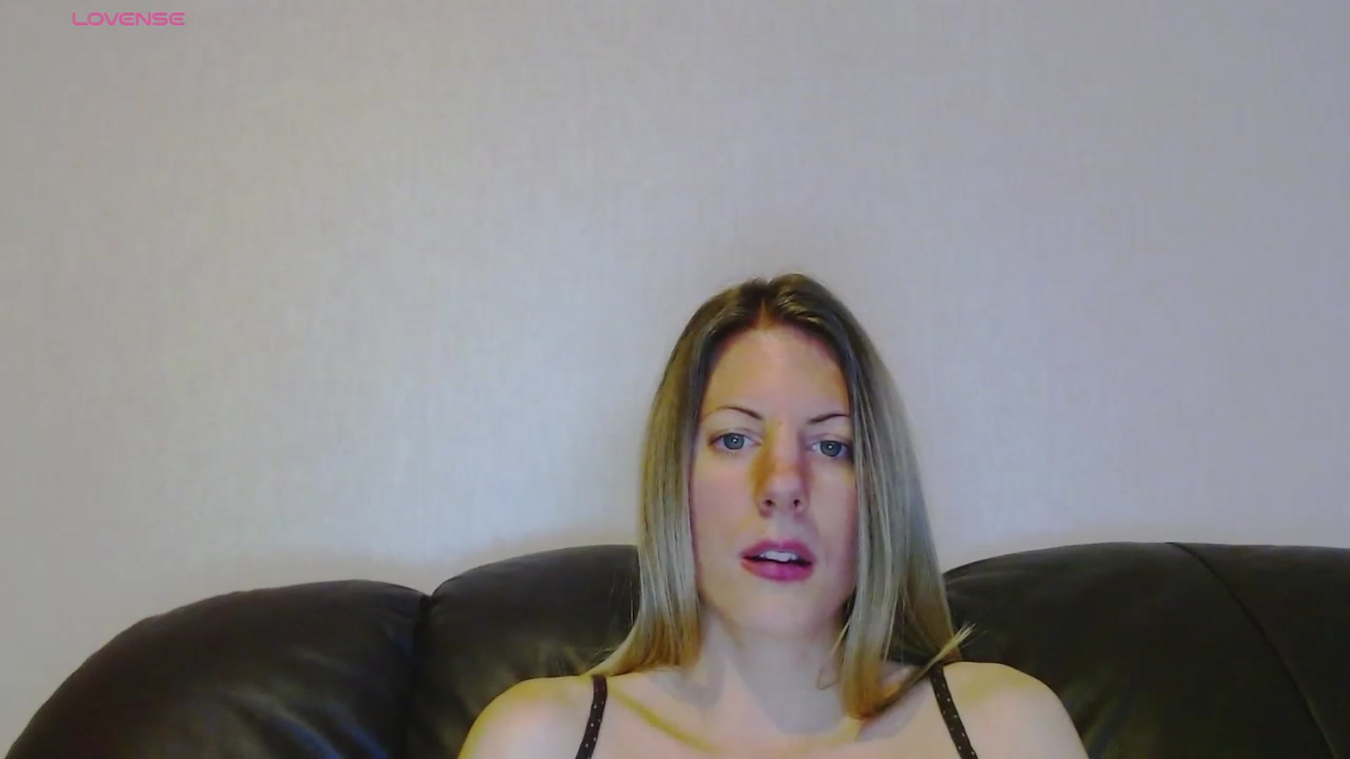Gallery image thumbnail from Helenadoll's myfreecams stream on, 10/10/2024, 15:58 image 15 of 20