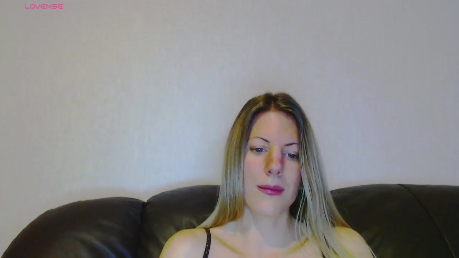 Gallery image thumbnail from Helenadoll's myfreecams stream on, 10/10/2024, 15:58 image 14 of 20