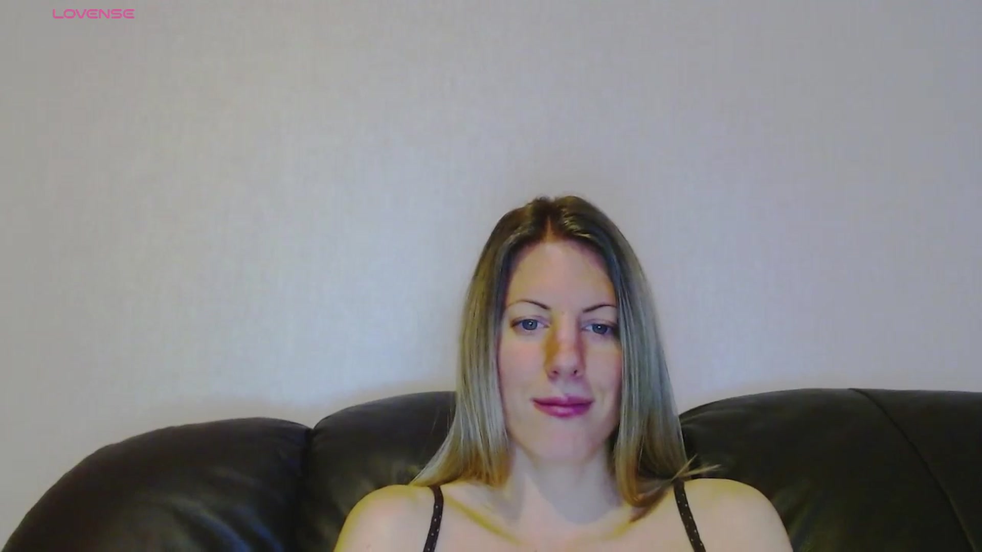 Gallery image thumbnail from Helenadoll's myfreecams stream on, 10/10/2024, 15:58 image 18 of 20