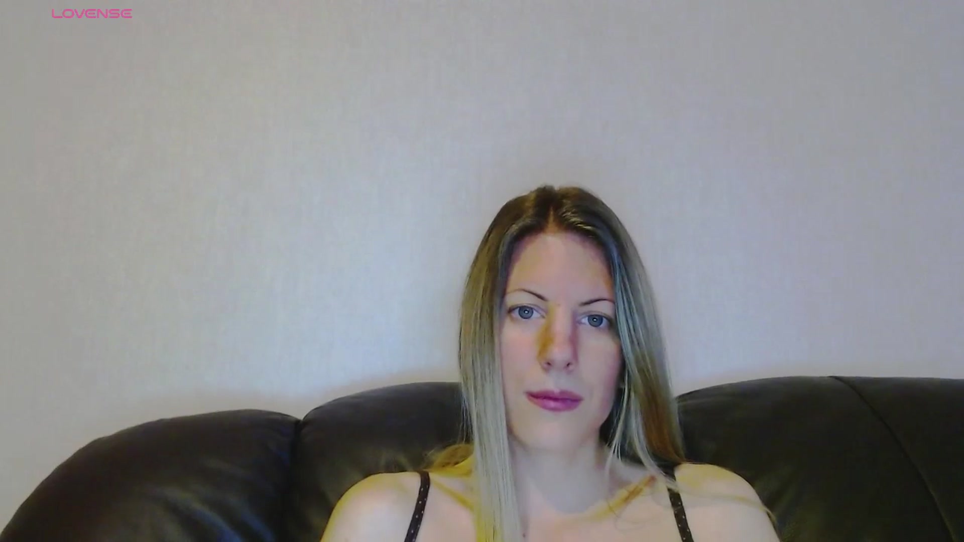 Gallery image thumbnail from Helenadoll's myfreecams stream on, 10/10/2024, 15:58 image 11 of 20