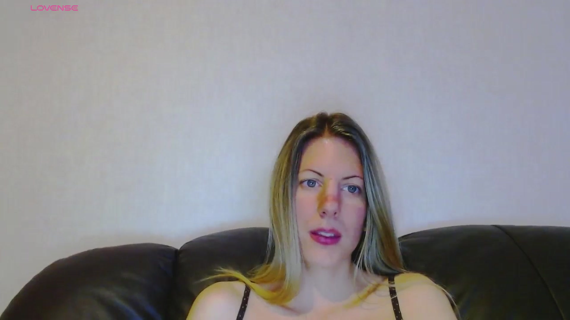 Gallery image thumbnail from Helenadoll's myfreecams stream on, 10/10/2024, 15:58 image 10 of 20
