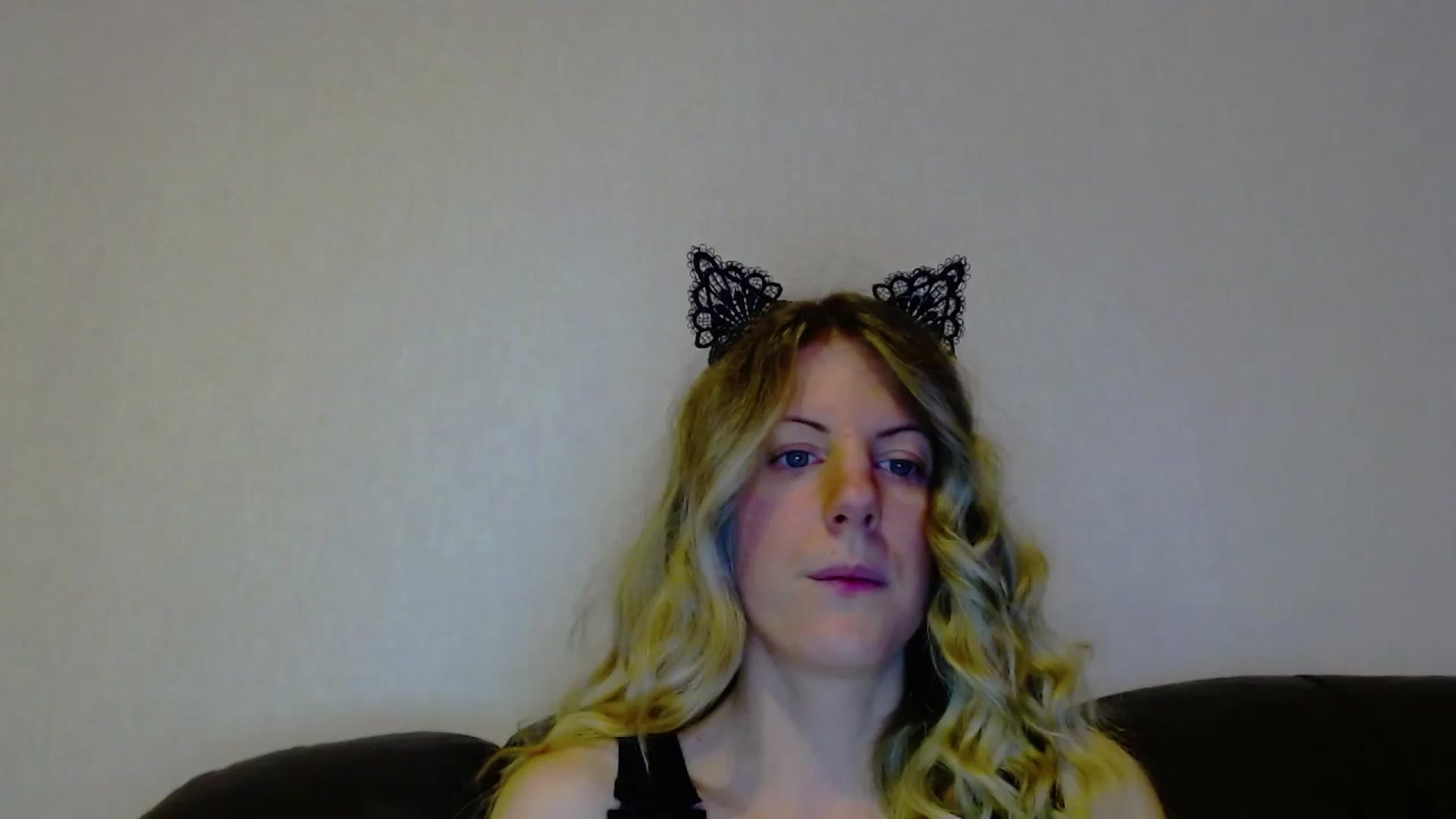 Gallery image thumbnail from Helenadoll's myfreecams stream on, 10/13/2024, 18:47 image 1 of 20