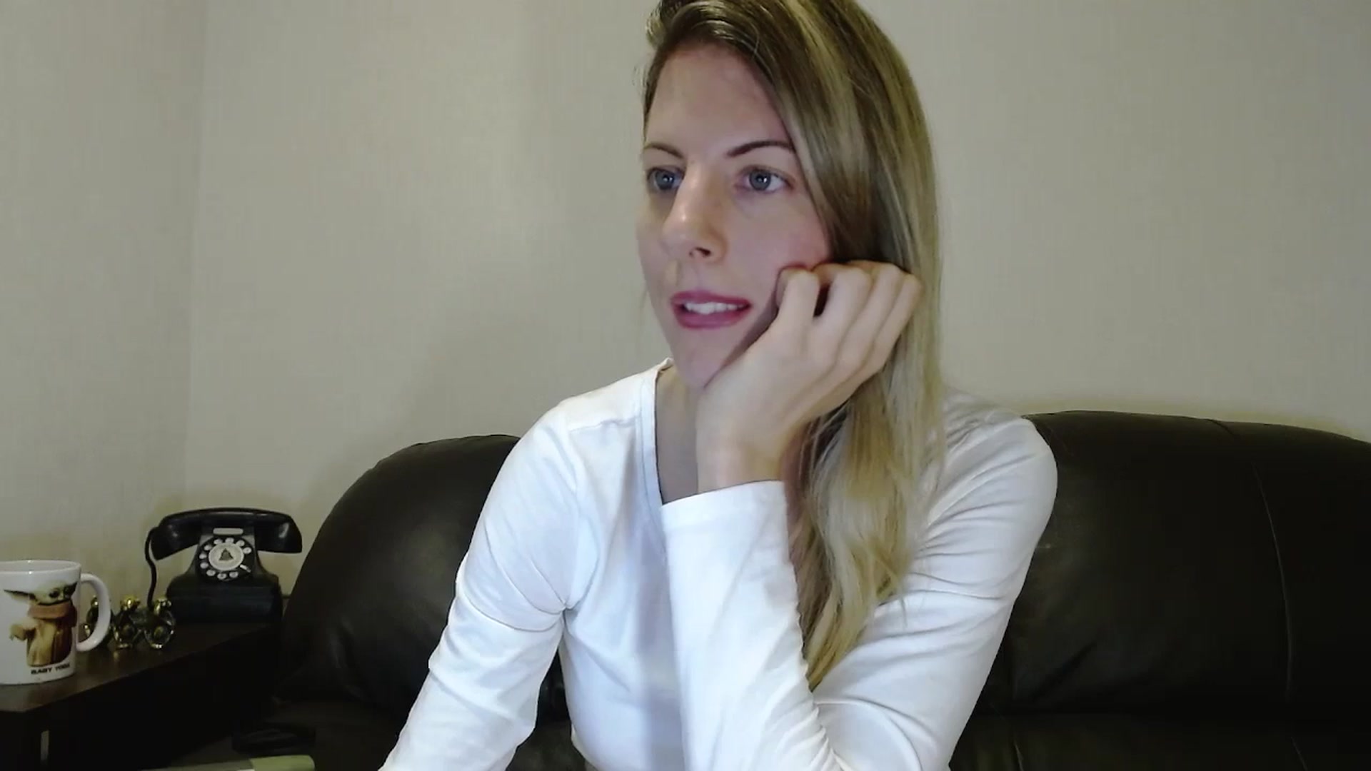 Gallery image thumbnail from Helenadoll's myfreecams stream on, 10/21/2024, 19:30 image 4 of 20