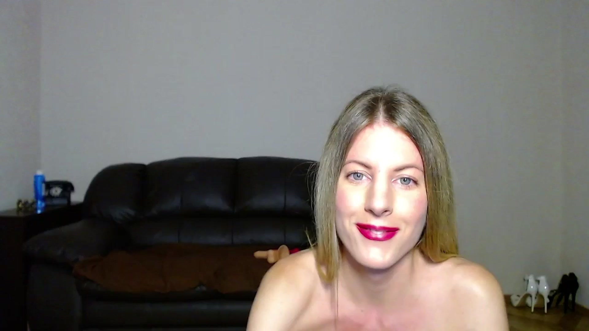 Gallery image thumbnail from Helenadoll's myfreecams stream on, 10/28/2024, 19:29 image 2 of 20