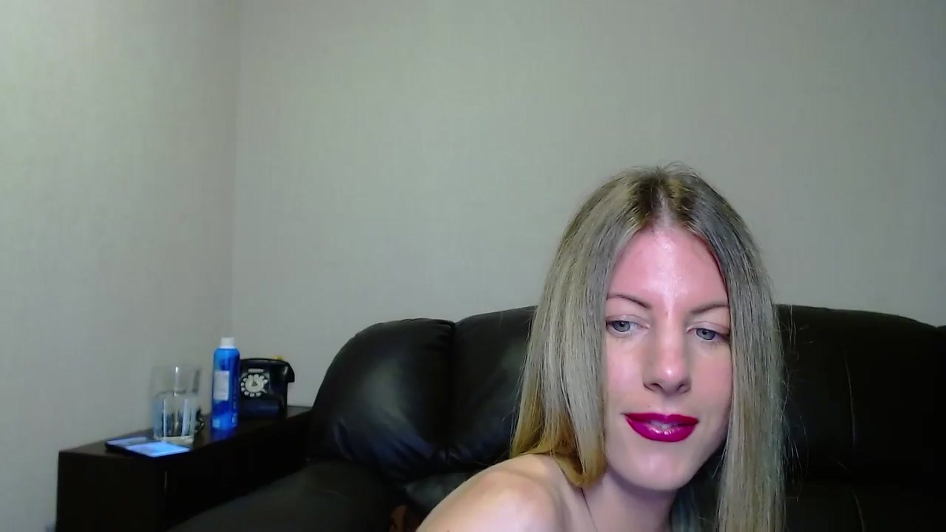 Gallery image thumbnail from Helenadoll's myfreecams stream on, 10/28/2024, 19:29 image 20 of 20