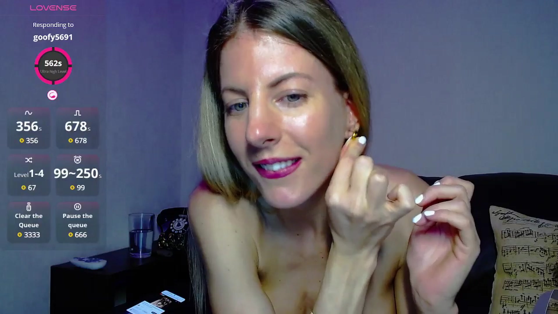 Gallery image thumbnail from Helenadoll's myfreecams stream on, 12/04/2024, 23:21 image 11 of 20