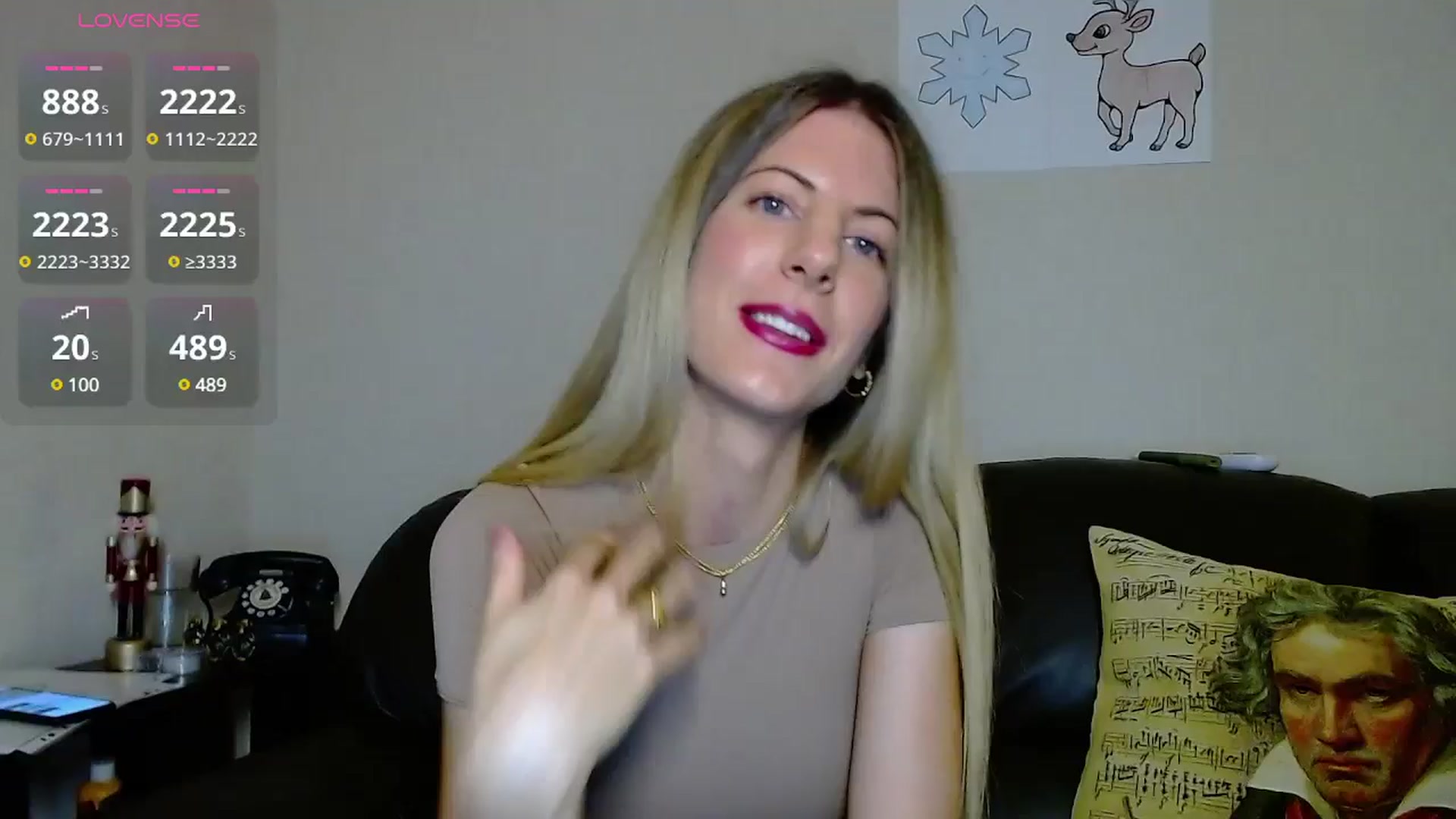 Gallery image thumbnail from Helenadoll's myfreecams stream on, 12/13/2024, 21:08 image 11 of 20