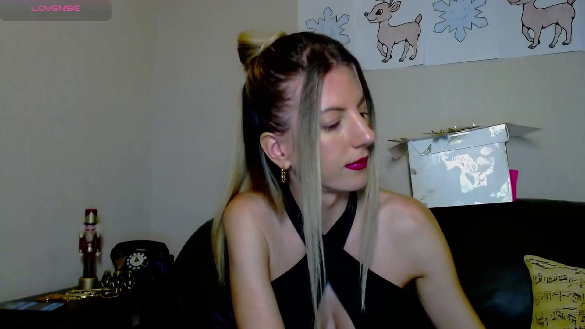 Gallery image thumbnail from Helenadoll's myfreecams stream on, 12/28/2024, 20:40 image 20 of 20