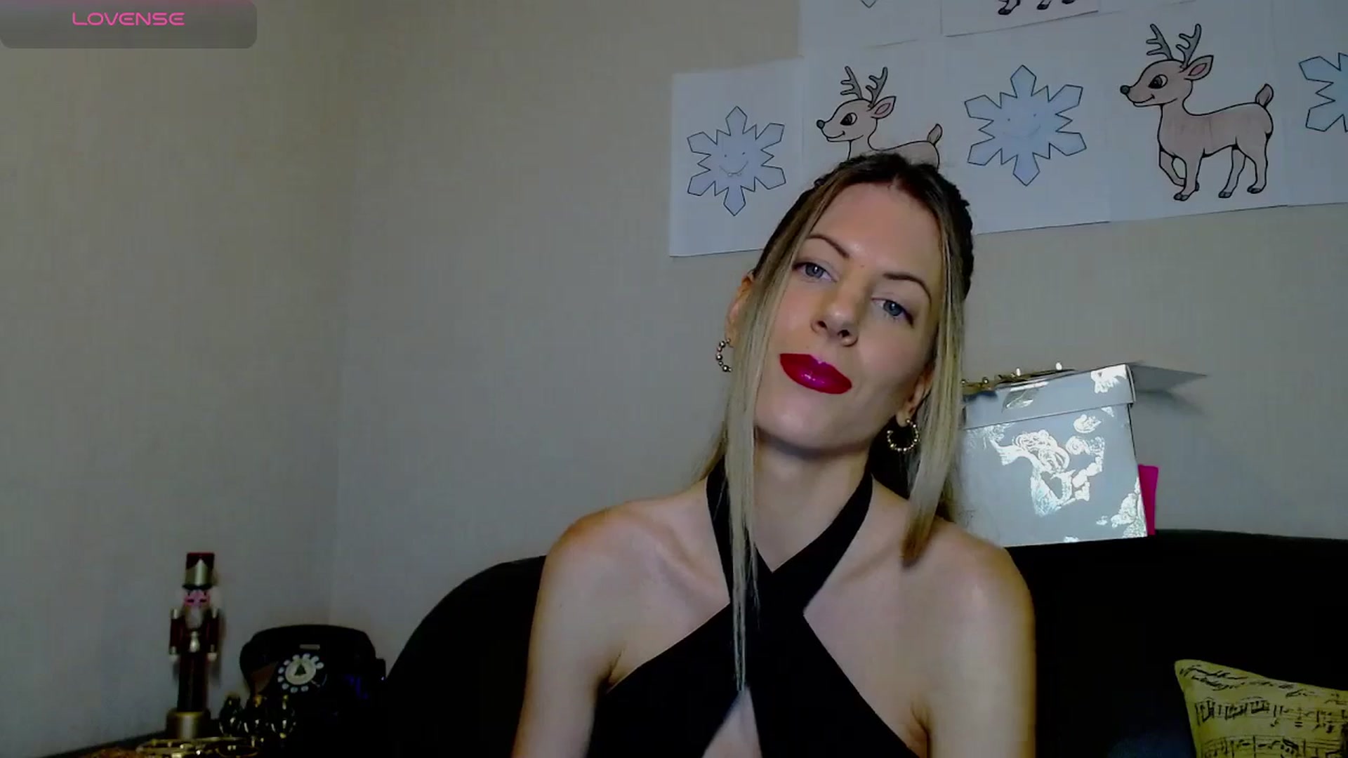 Gallery image thumbnail from Helenadoll's myfreecams stream on, 12/28/2024, 20:40 image 12 of 20