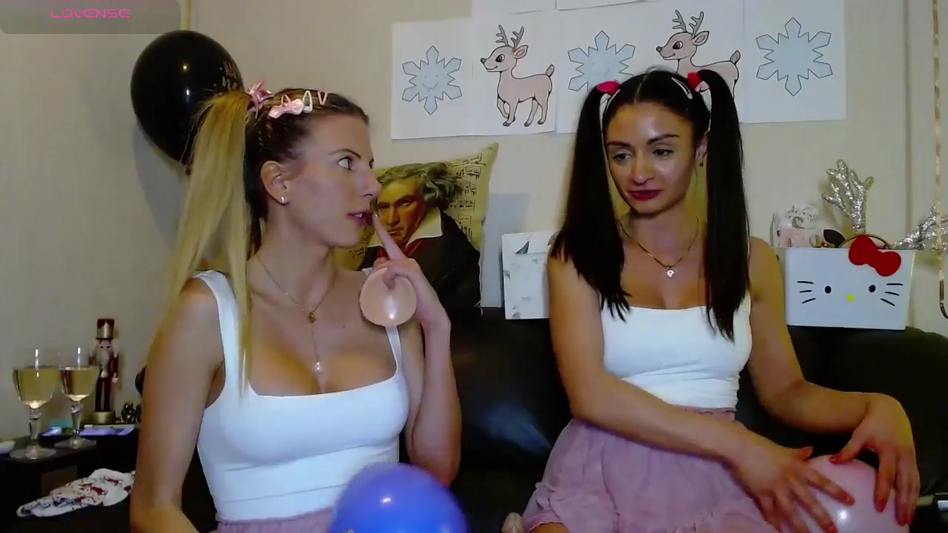 Gallery image thumbnail from Helenadoll's myfreecams stream on, 01/04/2025, 24:29 image 12 of 20