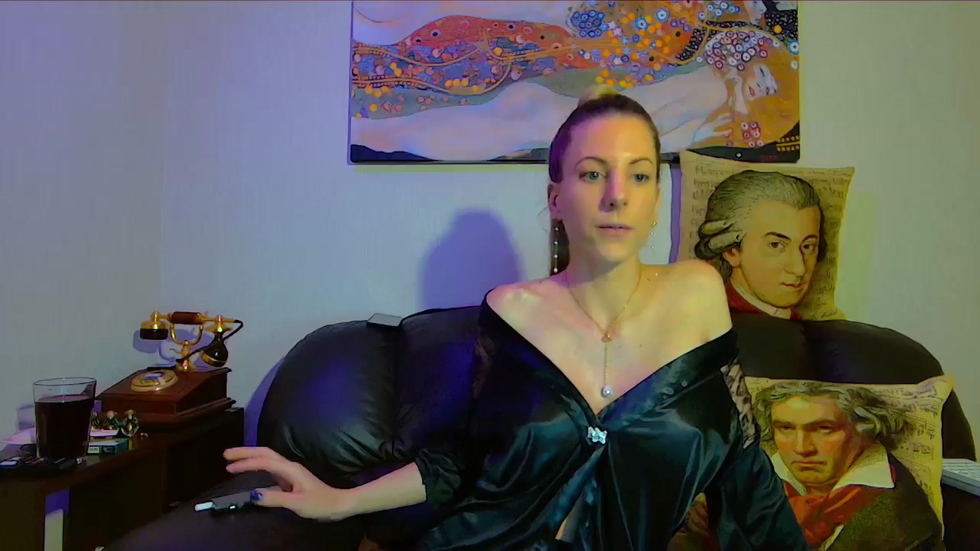 Gallery image thumbnail from Helenadoll's myfreecams stream on, 03/06/2025, 20:23 image 3 of 20