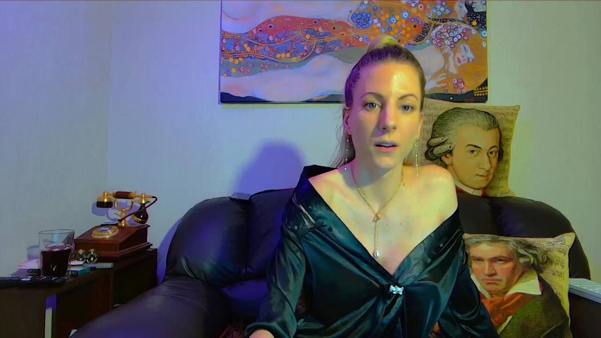 Gallery image thumbnail from Helenadoll's myfreecams stream on, 03/06/2025, 20:23 image 9 of 20