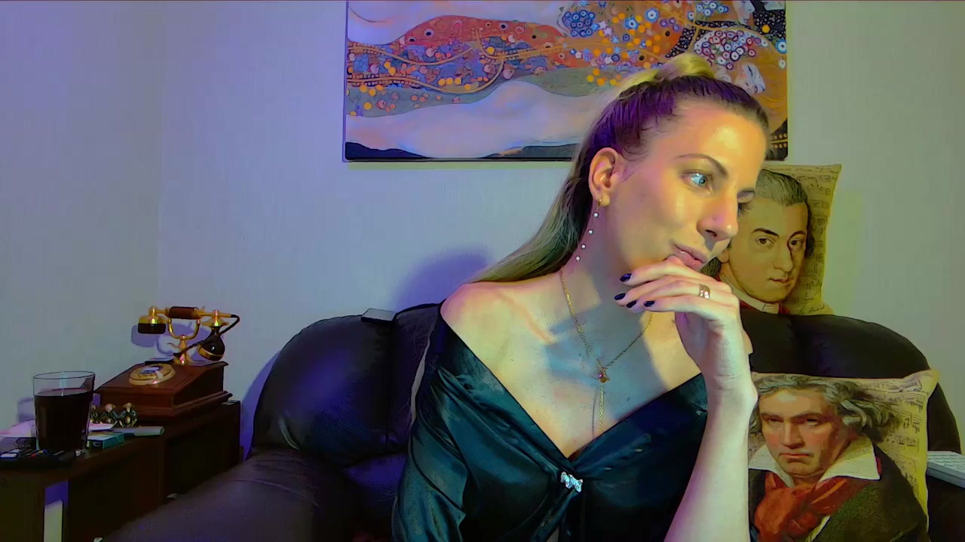 Gallery image thumbnail from Helenadoll's myfreecams stream on, 03/06/2025, 20:23 image 5 of 20