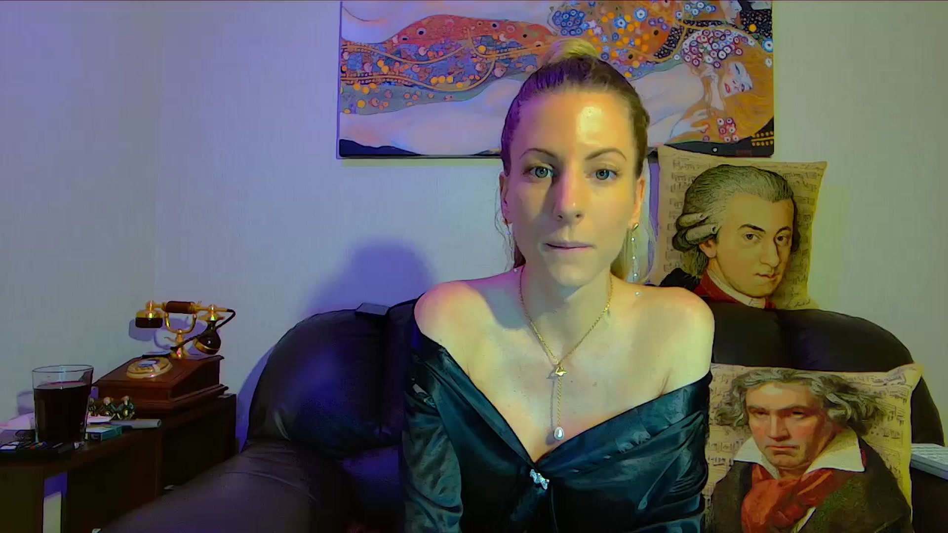 Gallery image thumbnail from Helenadoll's myfreecams stream on, 03/06/2025, 20:23 image 4 of 20
