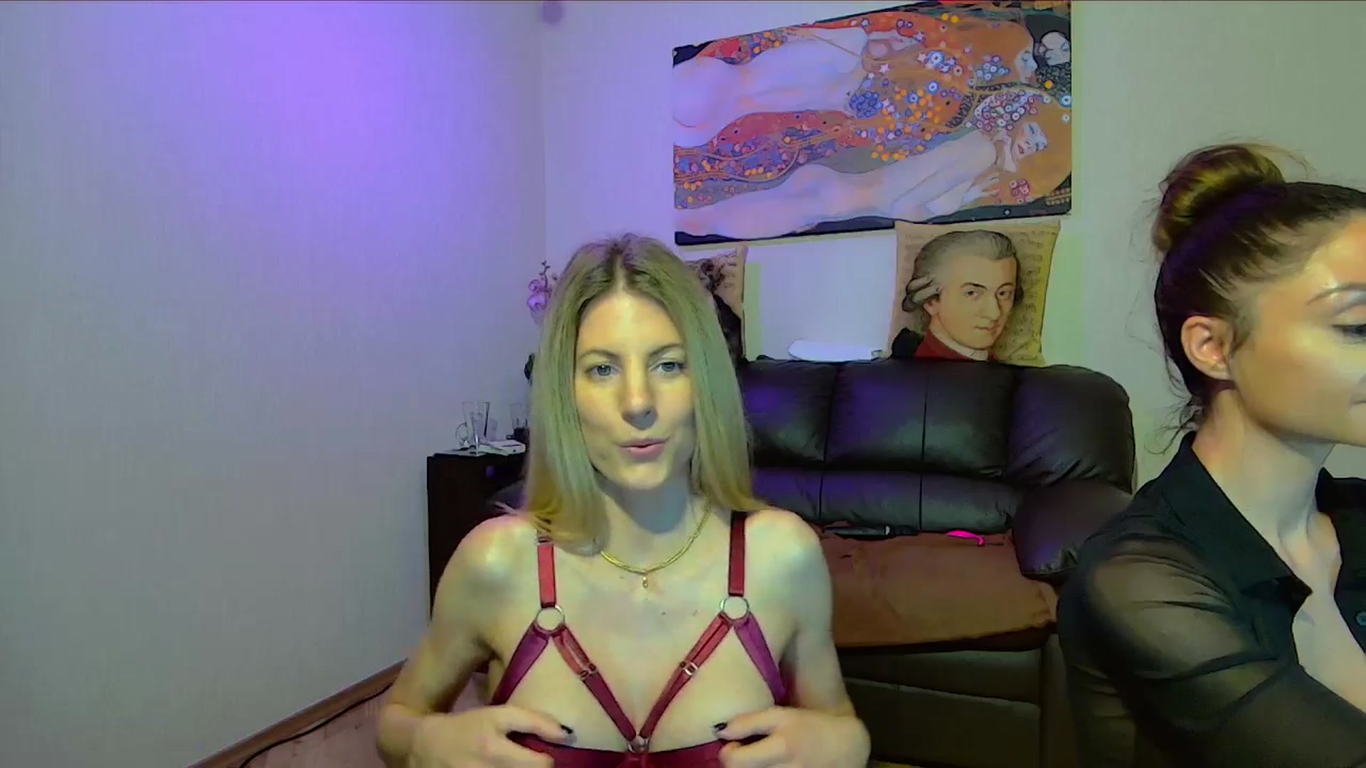 Gallery image thumbnail from Helenadoll's myfreecams stream on, 03/10/2025, 22:36 image 4 of 20
