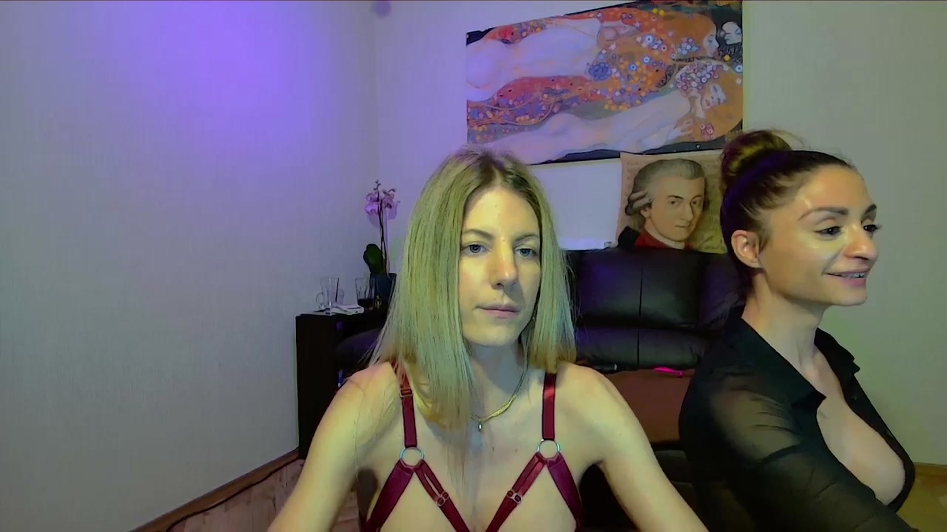 Gallery image thumbnail from Helenadoll's myfreecams stream on, 03/10/2025, 22:36 image 14 of 20
