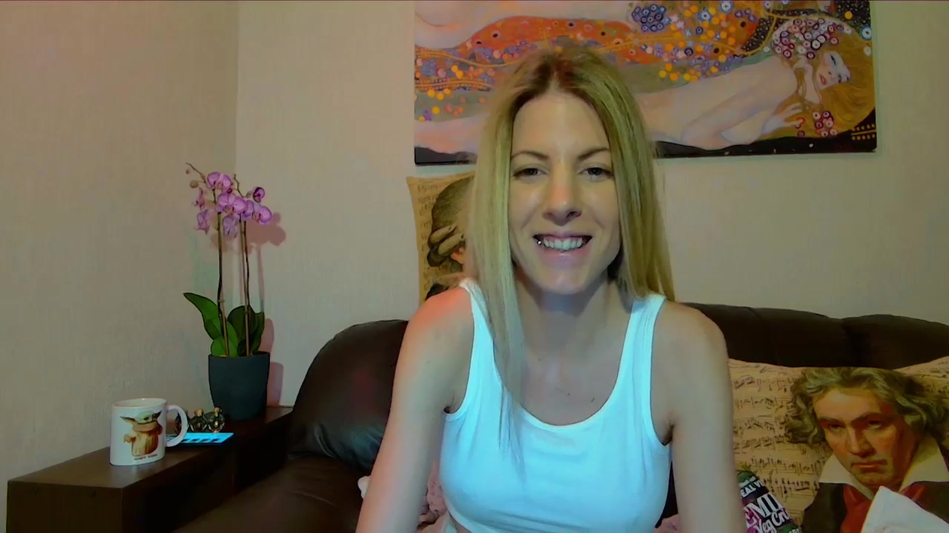 Gallery image thumbnail from Helenadoll's myfreecams stream on, 03/16/2025, 19:04 image 12 of 20