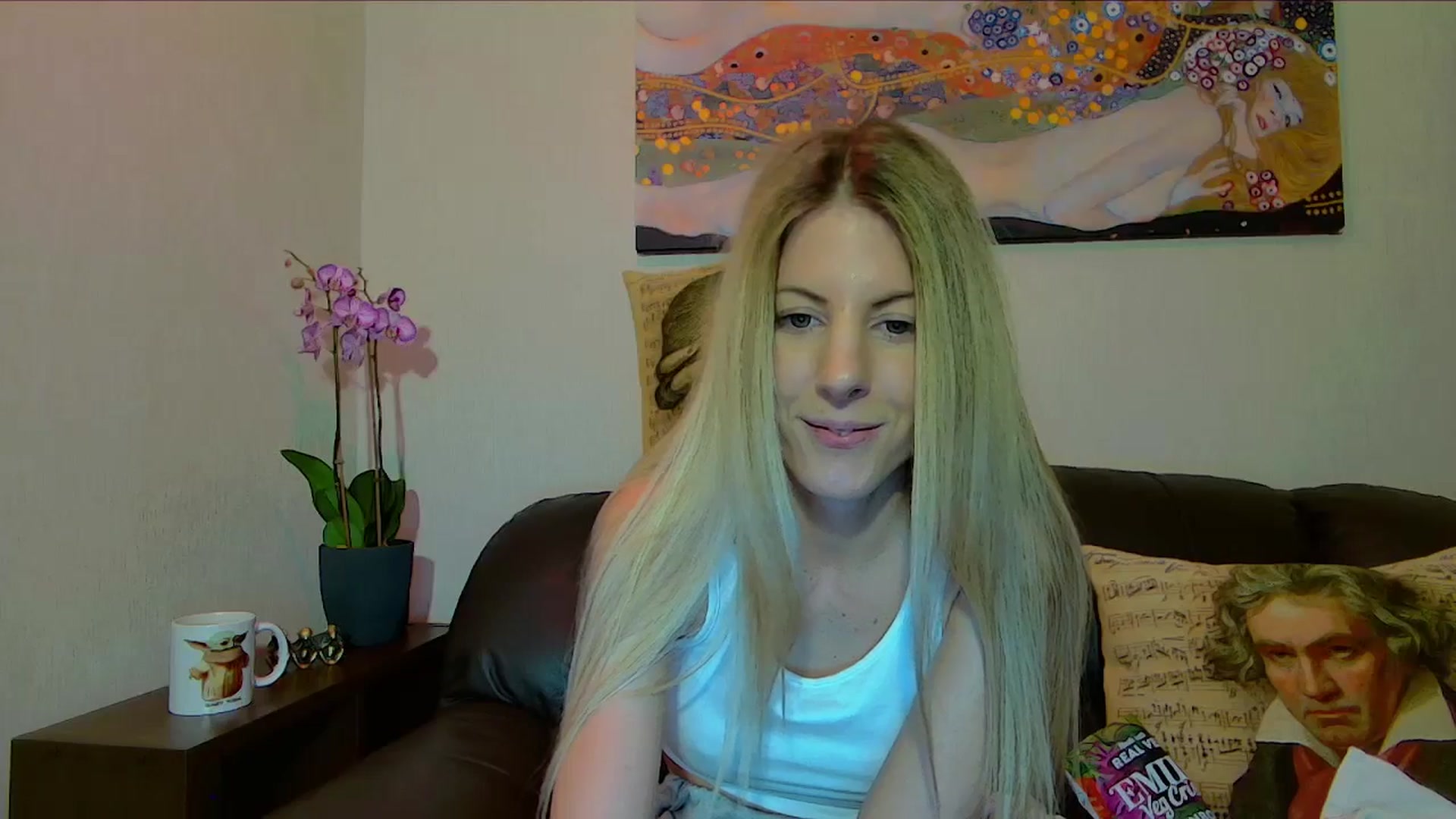 Gallery image thumbnail from Helenadoll's myfreecams stream on, 03/16/2025, 19:04 image 7 of 20