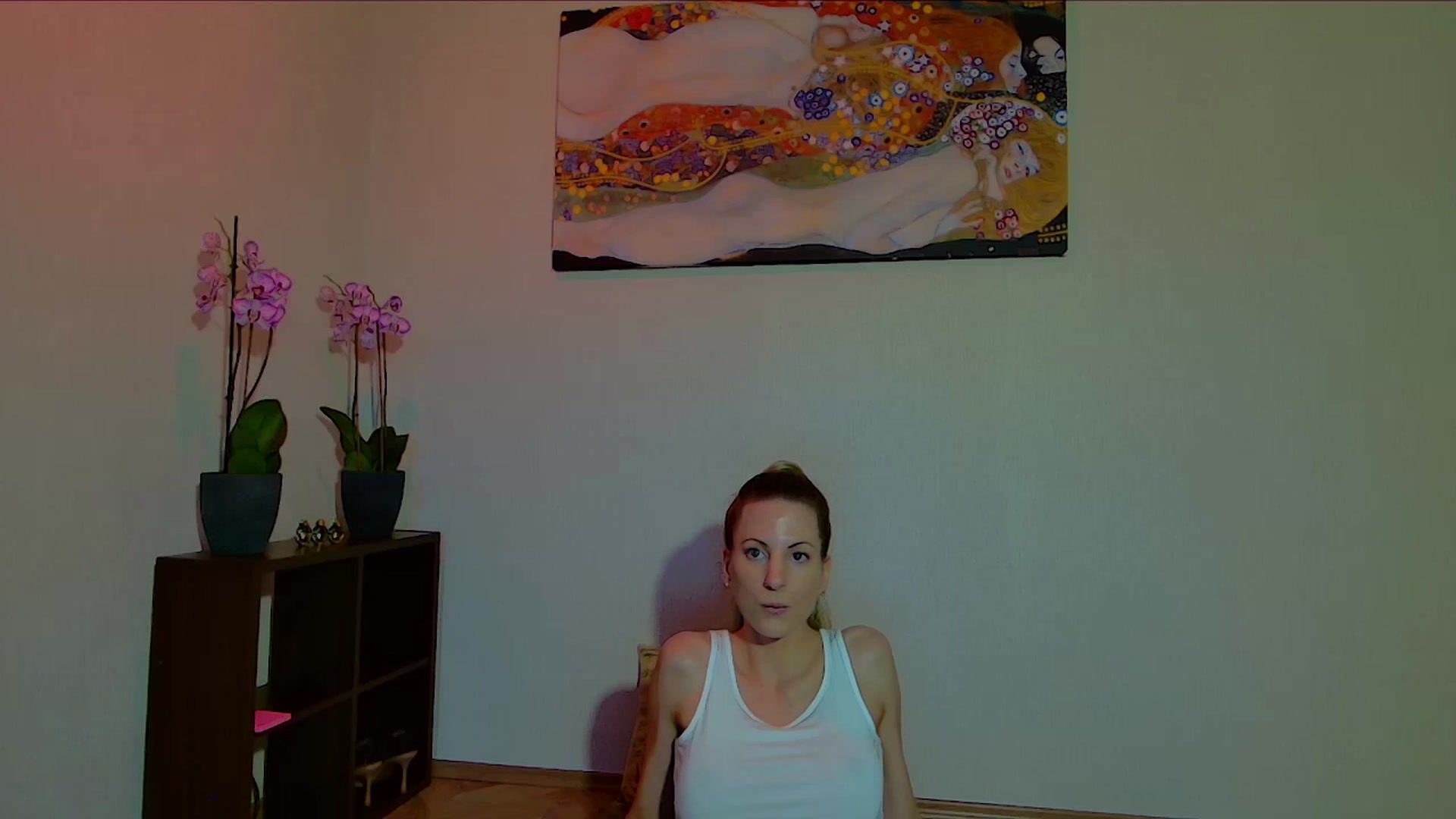 Gallery image thumbnail from Helenadoll's myfreecams stream on, 03/27/2025, 19:31 image 4 of 20